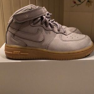 air force 1 grey gum sole
